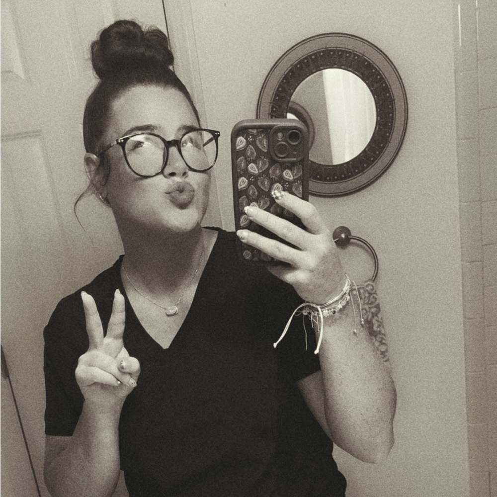 Meet your Posher, Stacie